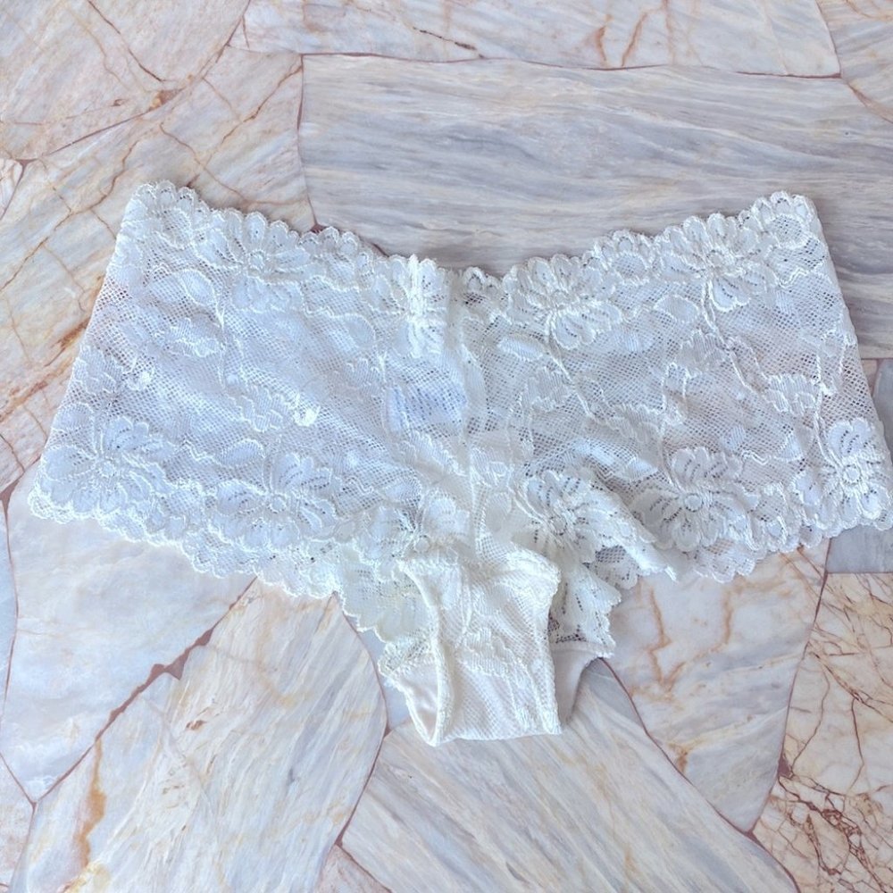 Rene Rofe Very Sexy White Lingerie Lace Boyshort Hiphugger Panty Medium